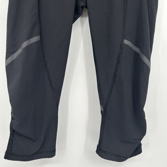 Lululemon Black Mesh Inset Crop Leggings Size 4 - Picture 2 of 9